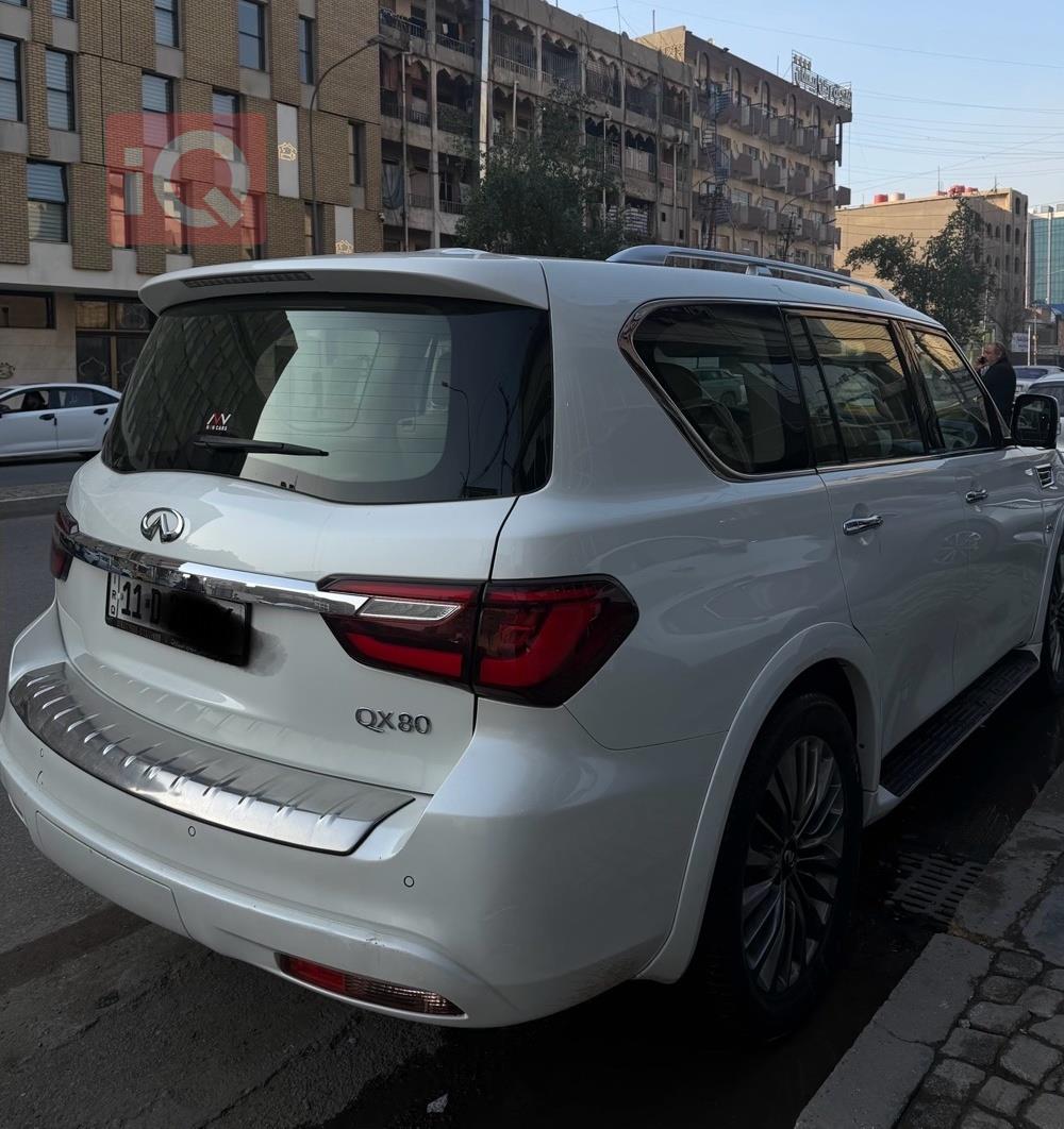 إنفينيتي QX80